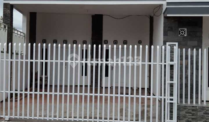 Rumah Siap Huni Baru Renovasi dengan Kamar Mandi Dalam di Sulfat Dekat Lavalet Kota Malang