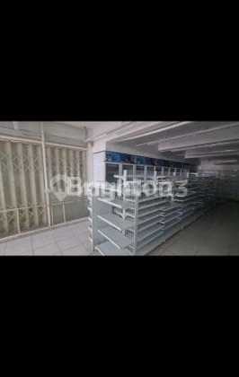 8-Meter Wide Shophouse on Raya Tlogomas Near Malang State University 2