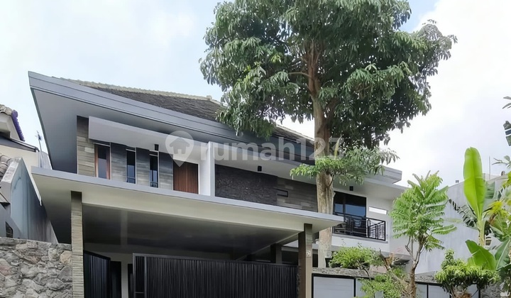 Rumah Mewah Full Perabot di Araya Dekat Kds Resto Kota Malang
