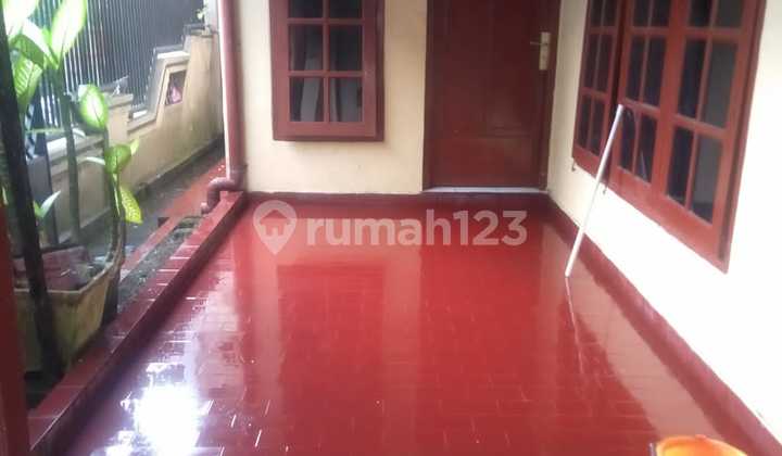 Rumah Hitung Tanah di Celaket 2