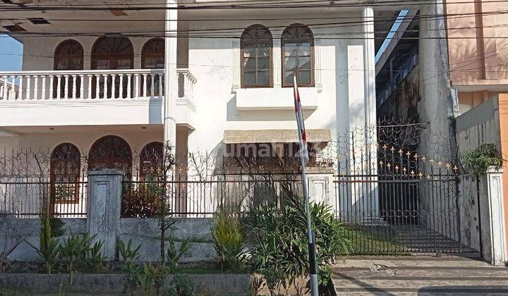 RUMAH LUAS 2 LANTAI DEKAT KAMPUS UNMER 1