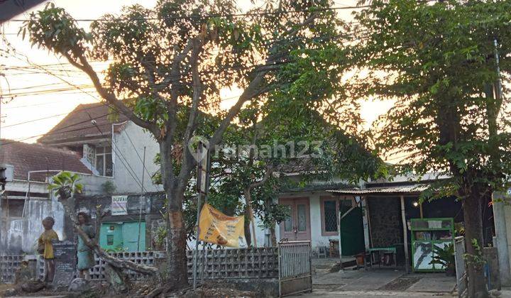 Rumah hitung tanah lokasi strategis cocok untuk usaha 1