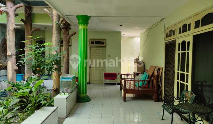 Rumah Luas di Jemursari 2
