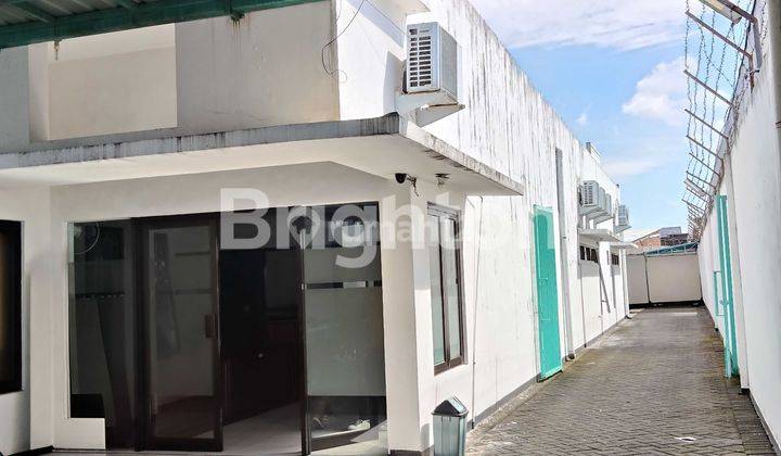 KANTOR LUAS 2 LANTAI di RADEN INTAN 2