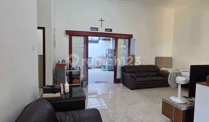 Rumah Minimalis Modern di Vpt 2