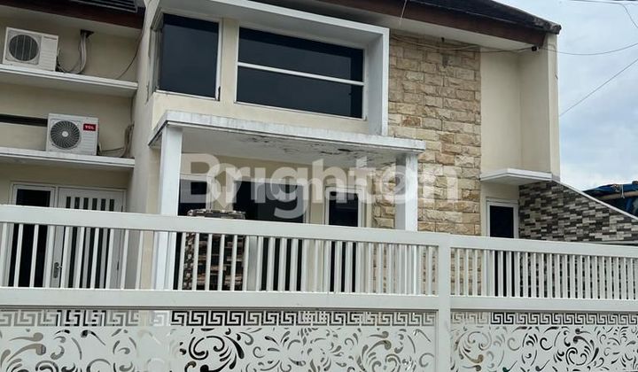 RUMAH MODERN MINIMALIS di KEMANTREN 1