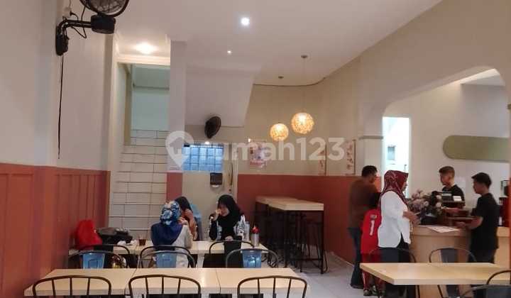 Ruang Usaha Siap Pakai Pinggir Jalan Raya daerah Banyumanik