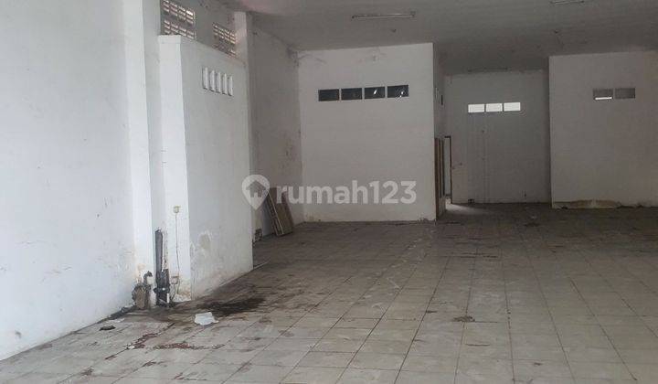 Ruang Usaha dan Gudang di Jl brigjen sudiarto 440 m 2