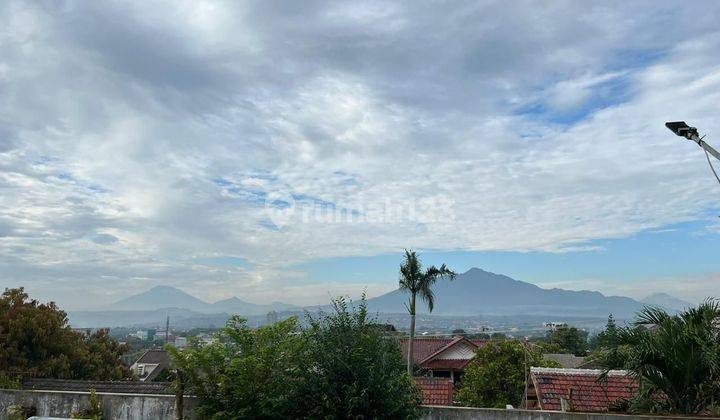 Rumah mewah Di daerah atas bukit Sari Semarang, dapat view 2