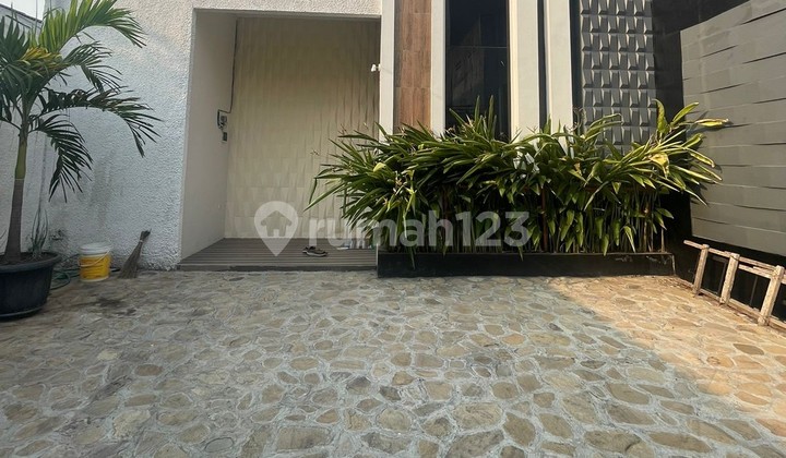 Rumah Mewah Bagus Siap Huni Daerah Pandean Lamper 2