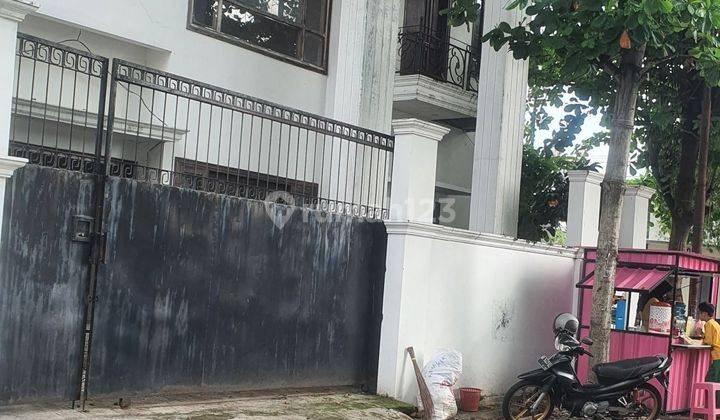 Rumah Bagus 2 Lantai Di Solo Laweyan