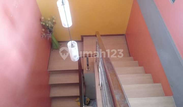 Dijual Rumah 2 Lantai Bagus di Ungaran Barat, Kabupaten Semarang 2