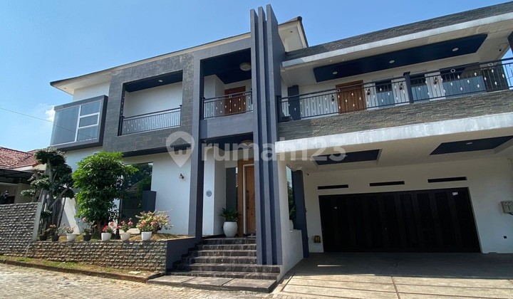 Dijual Rumah Mewah SHM 2 Lantai Bagus didaerah Perumahan Mijen, Semarang (BPAR) 1