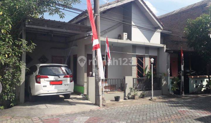 Dijual Rumah Bagus Daerah Genuk Bebas Banjir 1