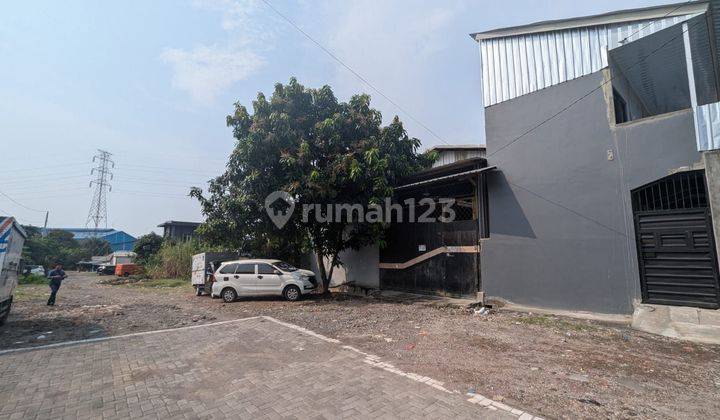 GUDANG Di CANDI SUKUH , Belakang GATSU akses Kontainer