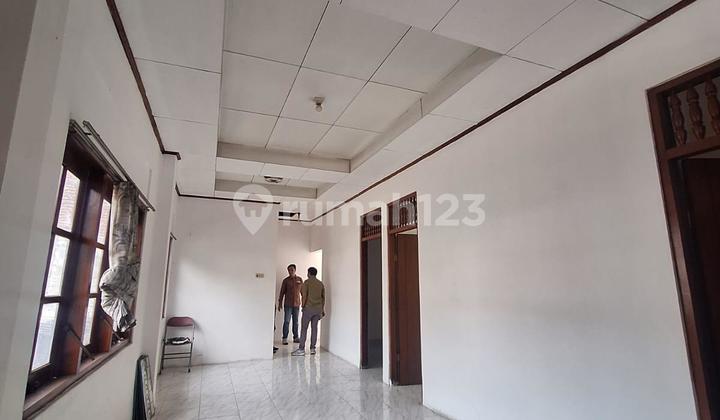 Kos Rumah Toko di Pleburan jalan besar 2