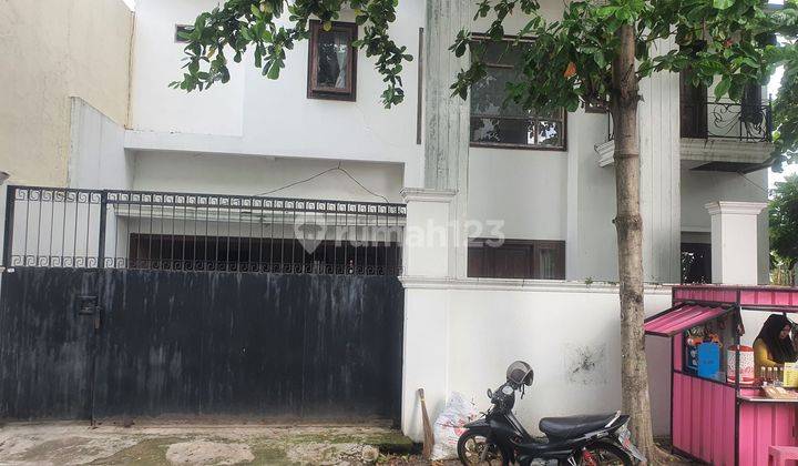 Rumah Bagus 2 Lantai Di Solo Laweyan