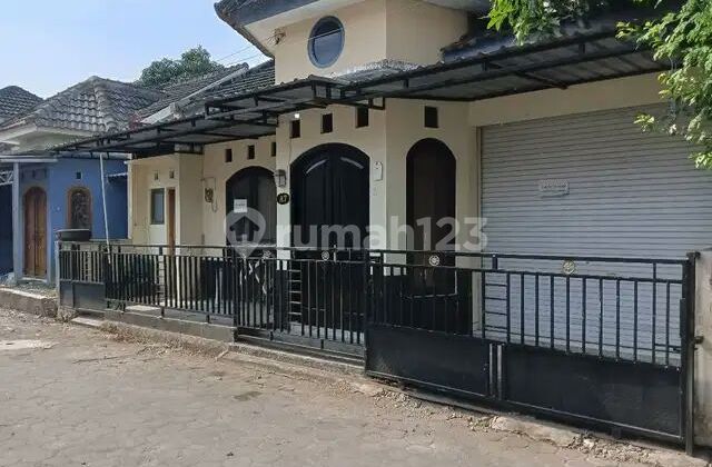 Disewakan Rumah Dekat Perempatan Munggur Sidomoyo Godean 1