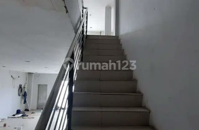 For Sale Fast Shop House on Godean Street Near Mirota Godean 2