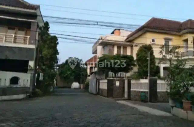 Rumah 2 Lantai Lokasi Strategis Belakang Hotel Hyatt  2