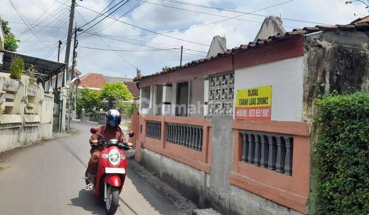 Dijual Tanah Residensial Komersial 200m² di Jalan Setiaki 2