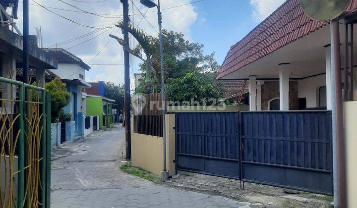 Di Jual Rumah Siap Huni Strategis Daerah Mantrijeron  2