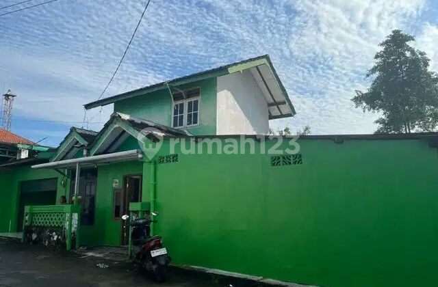 Disewakan Rumah Di Jalan Kemuning Depok Sleman 2
