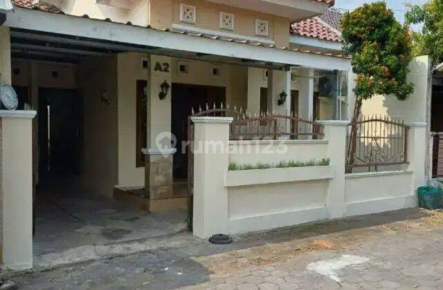 Dijual Rumah Beserta Isinya Lokasi Perumahan Balecatur Regency 1