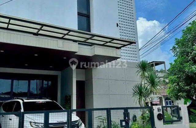 Rumah Bagus Semi Furnished SHM di Modalan Banguntapan, Yogyakarta 1