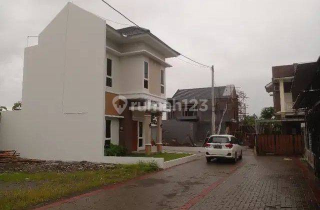 Rumah Dijual Lokasi Strategis Di Griya Harmoni  2