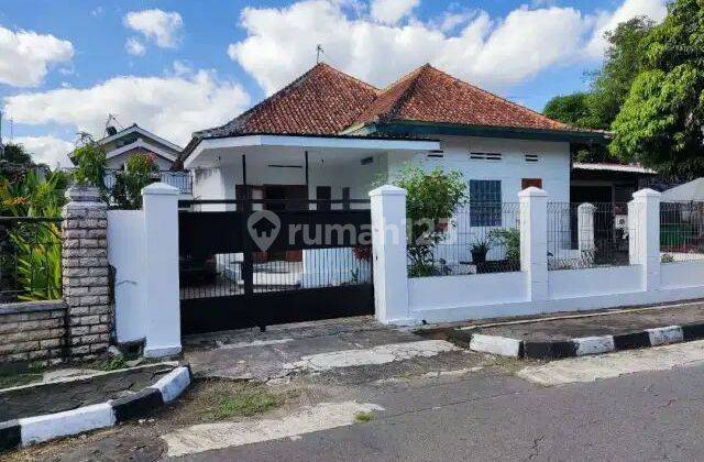 Jual Rumah Klasik Di Baciro Gondokusuman 1