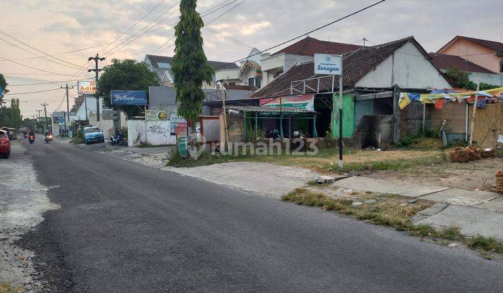 Tanah di Dekat Mirota Godean, Sleman SHM 589 m² 2