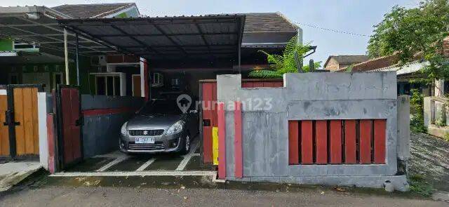 Rumah Dijual Semi Furnish, Lingkungan Nyaman, Dan Strategis  1