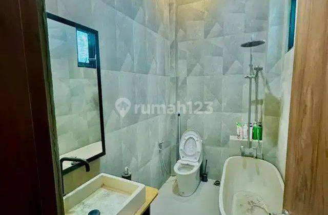 Rumah Bagus Semi Furnished SHM di Modalan Banguntapan, Yogyakarta 2