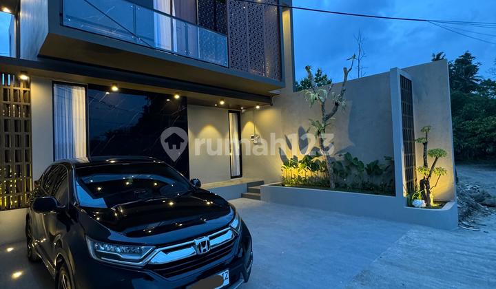 For Sale New Modern Luxury House Fully Furnished Only 5 Minutes to Rs Jih and 10 Minutes to Pakuwon Mall