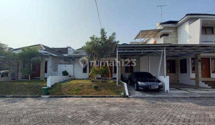 Rumah Bagus di Perum Bumi Intan Asri, Sleman 1