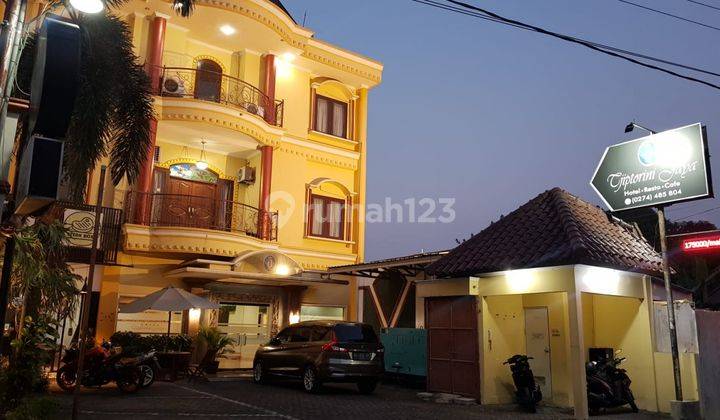 Dijual Hotel Di Jl Laksda Adisucipto, Jogjakarta 1