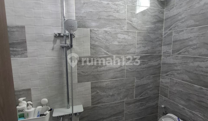 Furnished Luxury House in a Cluster Near Al-Azhar, Sleman 2