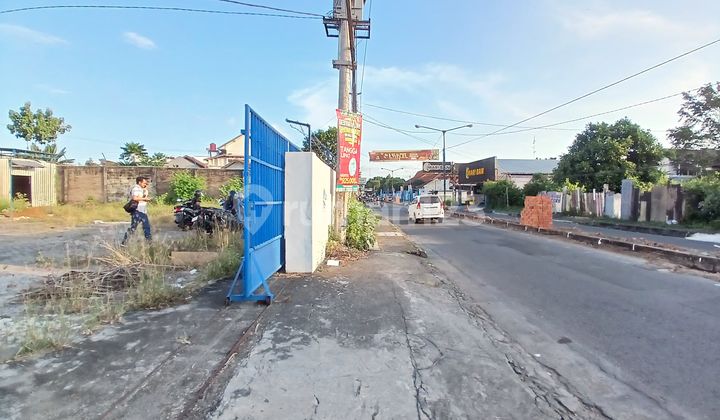 For Rent: 1397 Square Meter Warehouse, Strategic Location Near STAN Market Maguwoharjo, Depok, Sleman.