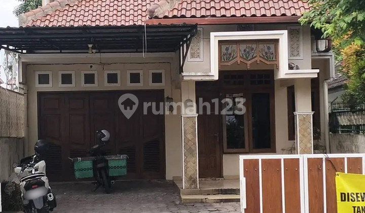 For Rent 2-Story House Strategically Located in Business and Campus Area Sleman For Rent 2-Story House Strategically Located in Business and Campus Area Sleman