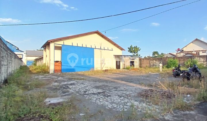 For Rent: 1397 Square Meter Warehouse, Strategic Location Near STAN Market Maguwoharjo, Depok, Sleman.