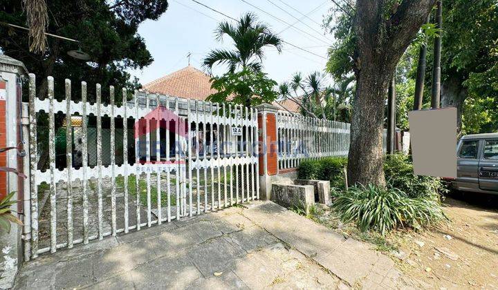 Rumah Poros Jalan Dekat Sekolah Hwaind Sutomo 1