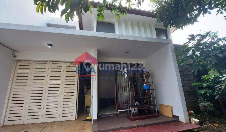 Rumah di Graha Kencana Perumahan bergaya elit modern, Blimbing 2