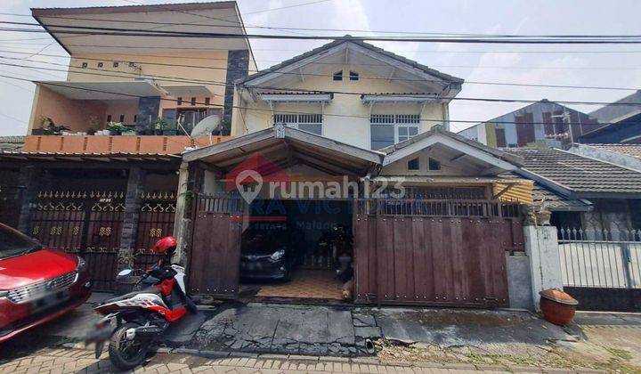 Rumah 2 lantai kawasan danau Paniai Sawojajar 1