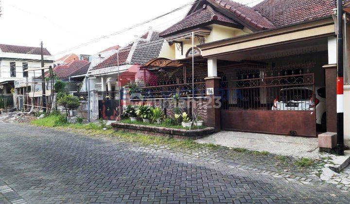 Rumah minimalis lokasi strategis, Lowokwaru 2