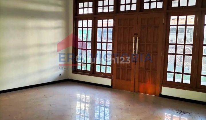 Rumah besar kawasan Lowokwaru tengah kota 2