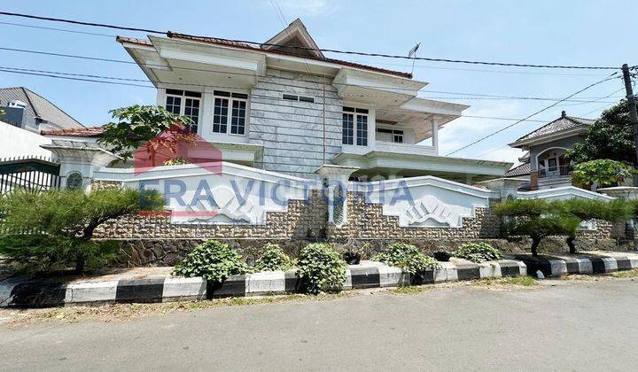 Rumah Hook Kawasan Tenang One Gate System Area Blimbing  1