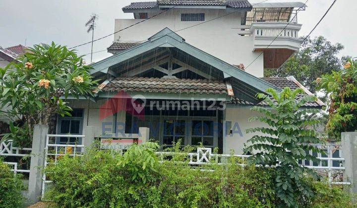 Rumah 2,5 Lantai Dekat Rumah Sakit Persada Dan Terminal  2