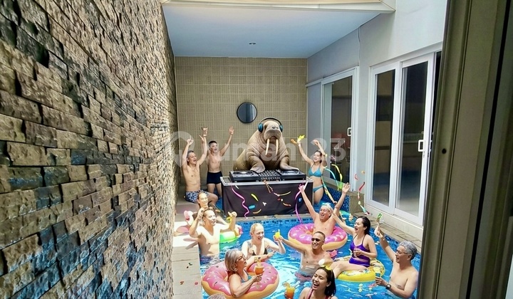 Rumah Mewah di Boulevard Kota Wisata 2