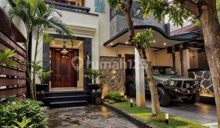 Rumah 2 Lantai Dikota Wisata